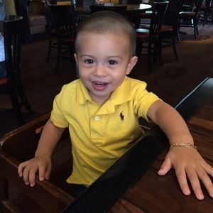 Meet your Posher, Javier